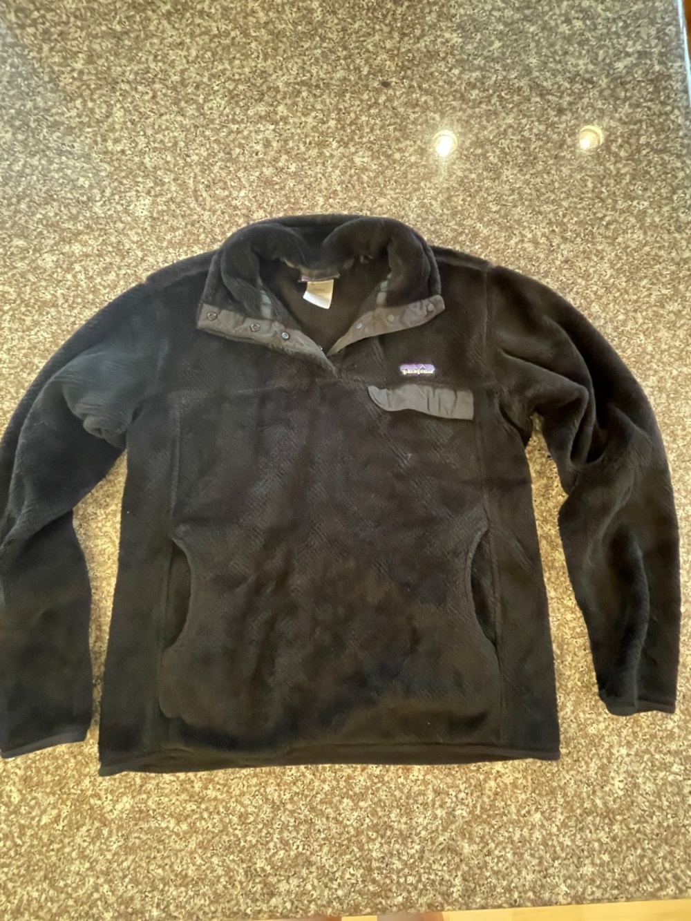 Patagonia Women’s Re-Tool Snap-T Fleece Pullover  size large  black